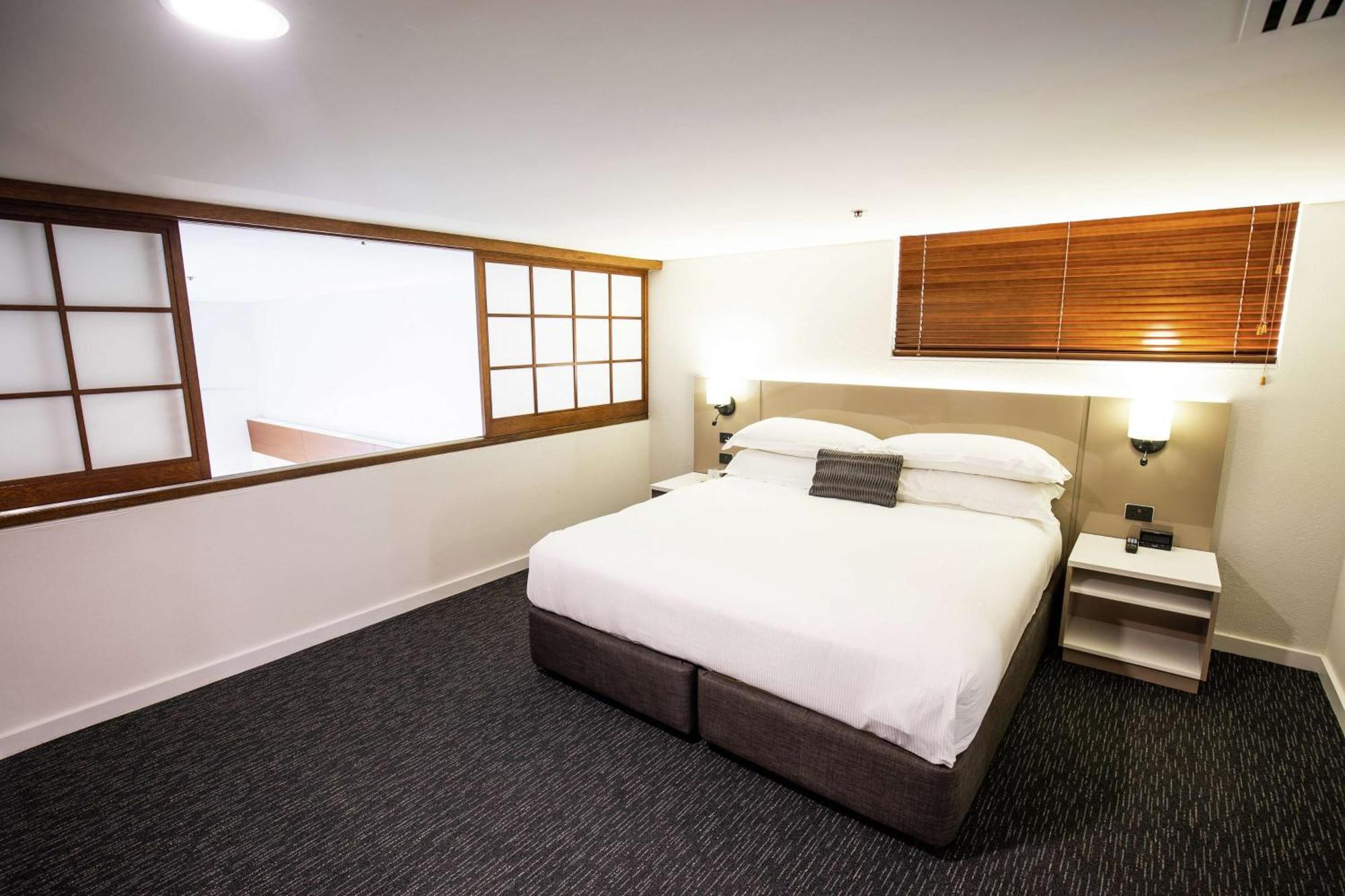 Hotel Doubletree By Hilton Esplanade Darwin Exterior foto