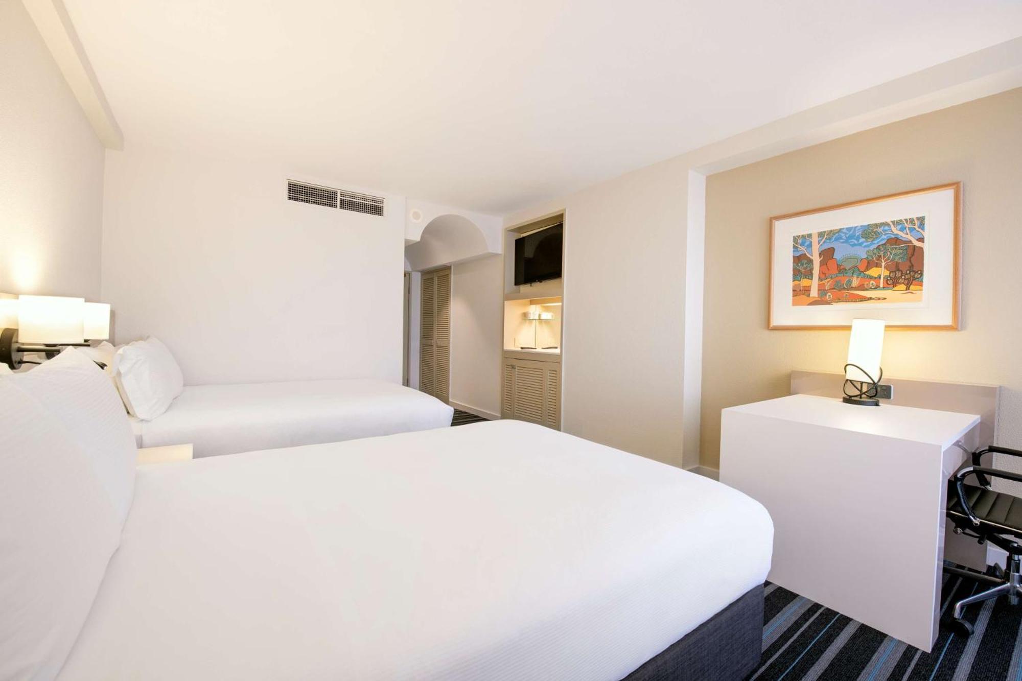 Hotel Doubletree By Hilton Esplanade Darwin Exterior foto