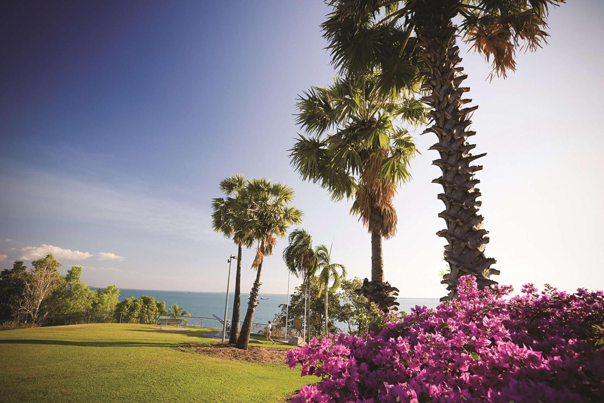 Hotel Doubletree By Hilton Esplanade Darwin Exterior foto