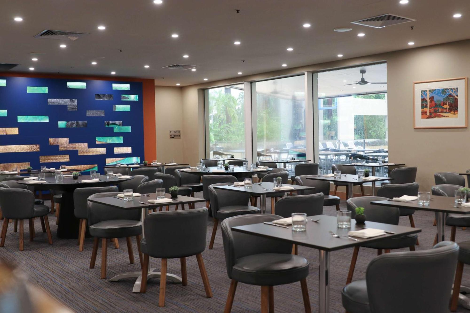 Hotel Doubletree By Hilton Esplanade Darwin Exterior foto