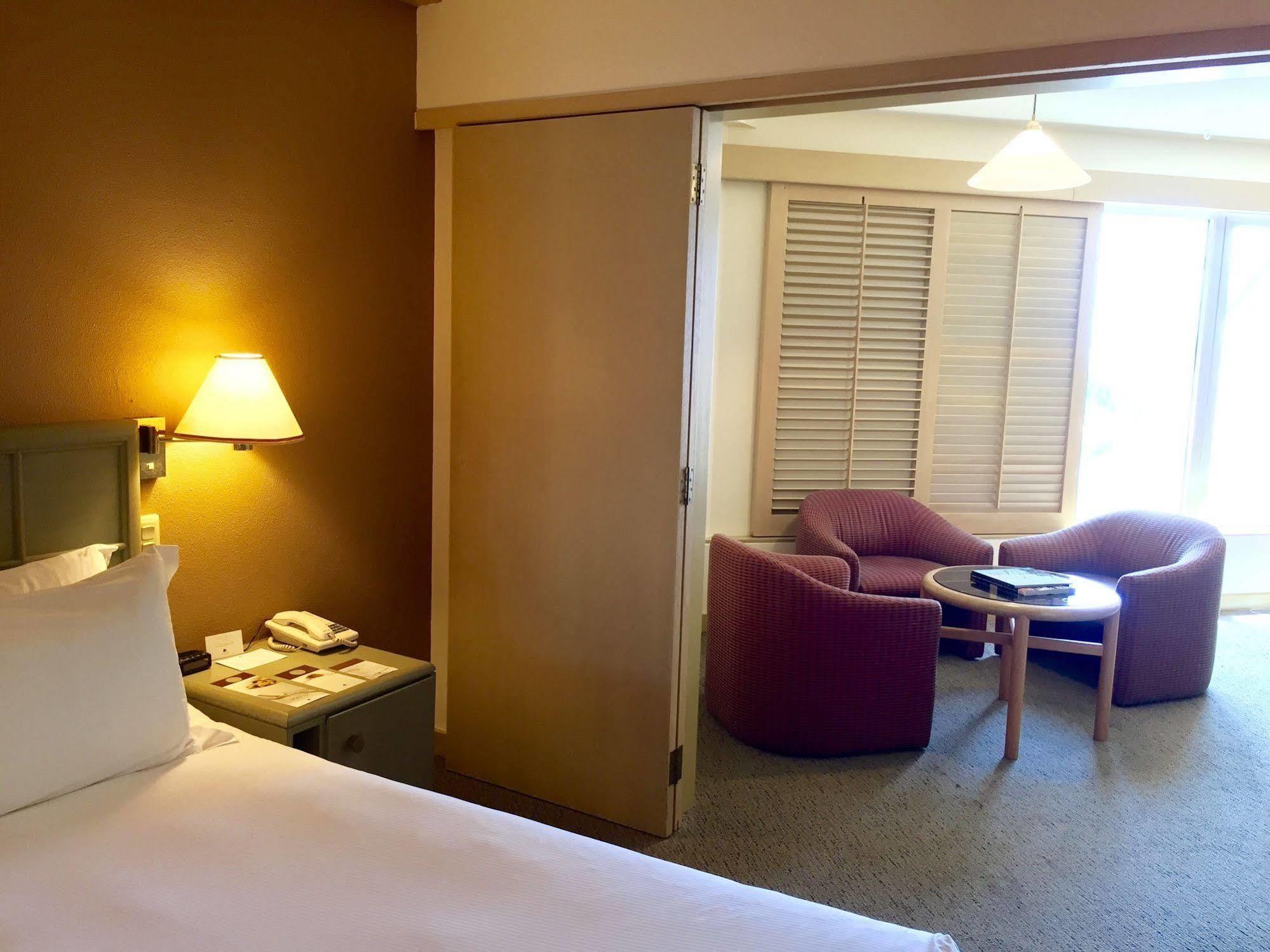 Hotel Doubletree By Hilton Esplanade Darwin Exterior foto