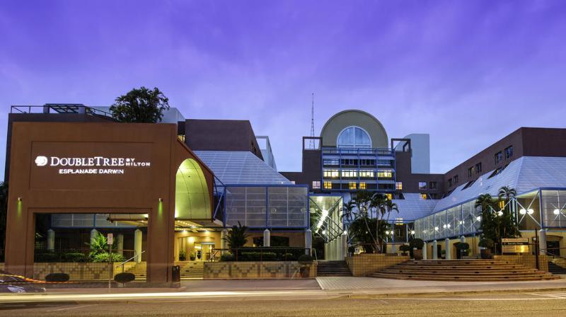 Hotel Doubletree By Hilton Esplanade Darwin Exterior foto