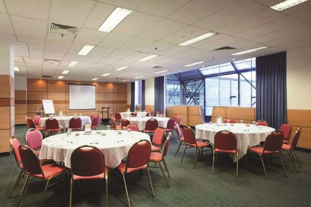 Hotel Doubletree By Hilton Esplanade Darwin Einrichtungen foto